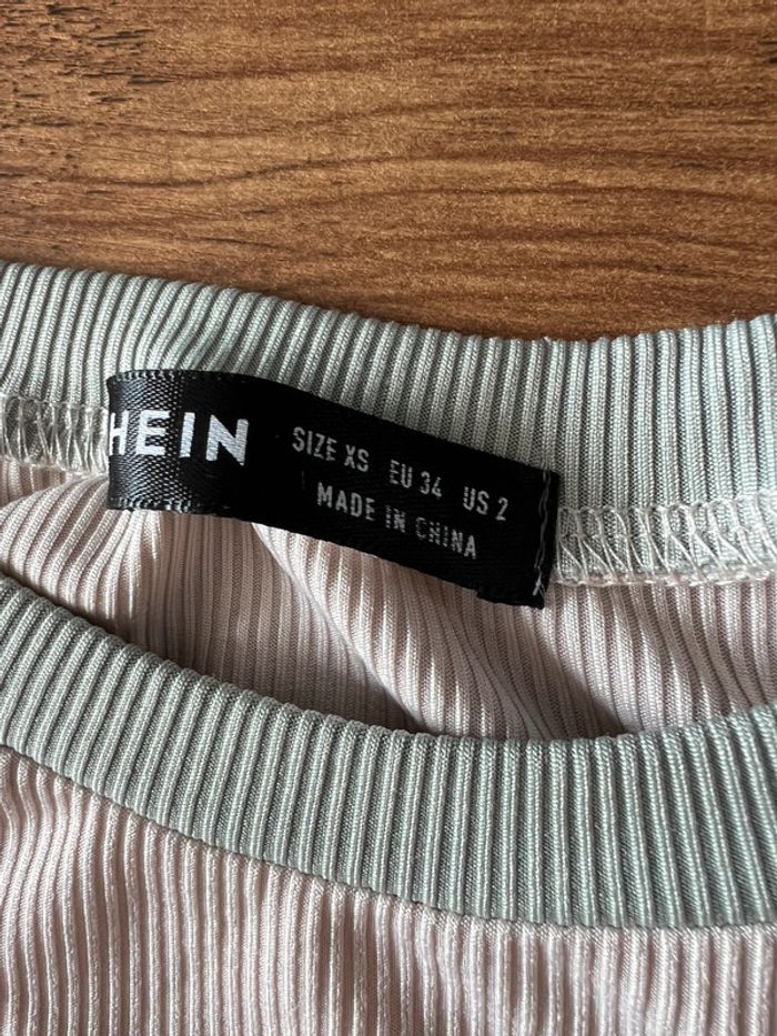 Teeshirt Shein - photo numéro 2