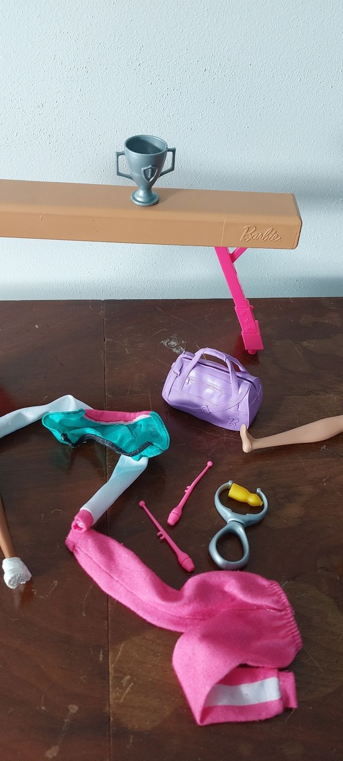 Lot barbie gymnaste - photo numéro 4