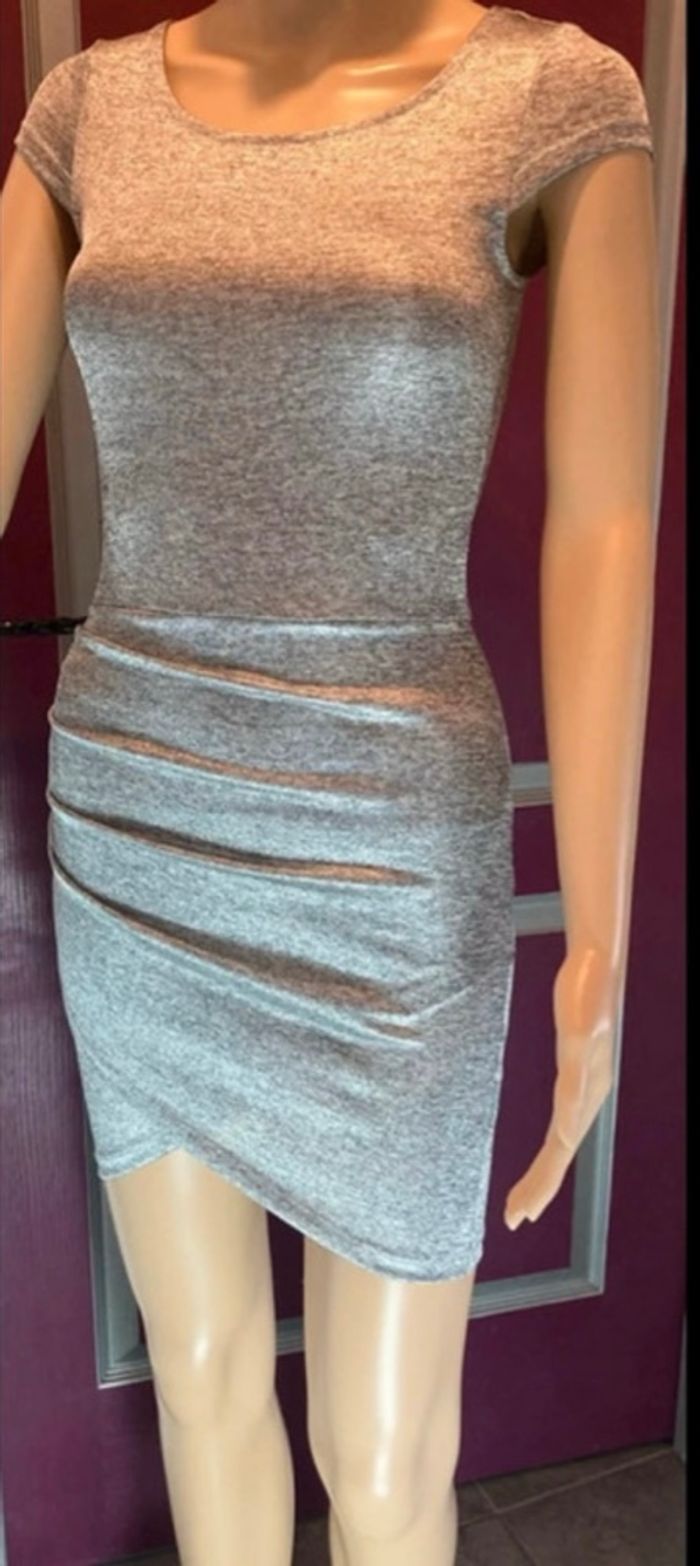 Robe choc h&M - taille 34 - photo numéro 9