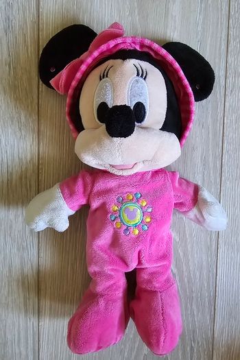 Peluche minnie rose en parfait etat