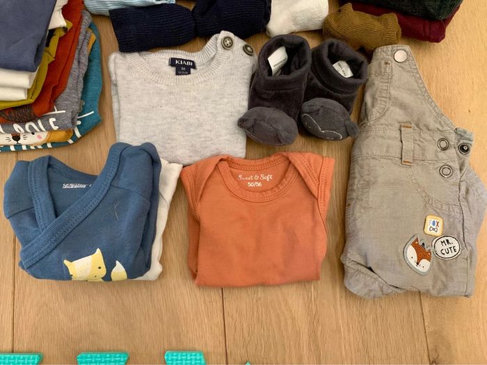 Lot de 30 vêtements 1 mois - photo numéro 3