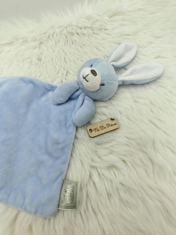 Doudou plat lapin bleu blanc Mes Petits Cailloux - photo numéro 2