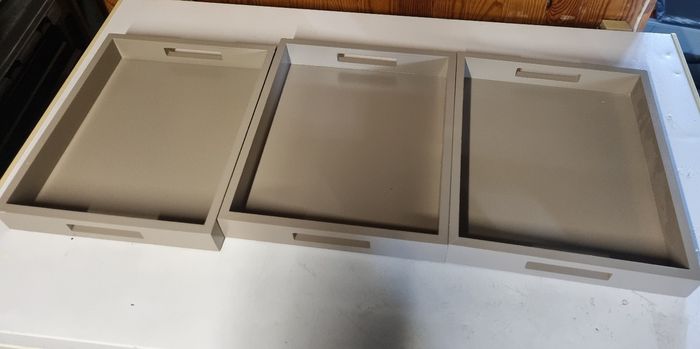 lot de 3 plateaux en bois couleur taupe luxurious tray - photo numéro 2