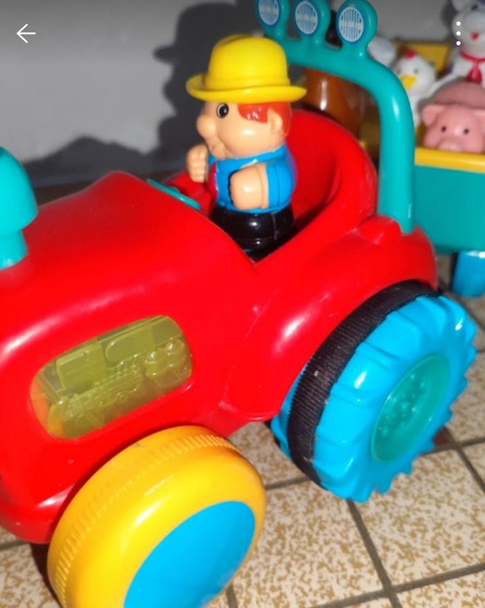 Tracteur kidWay qui avance tout seul avec son et lumière - photo numéro 2