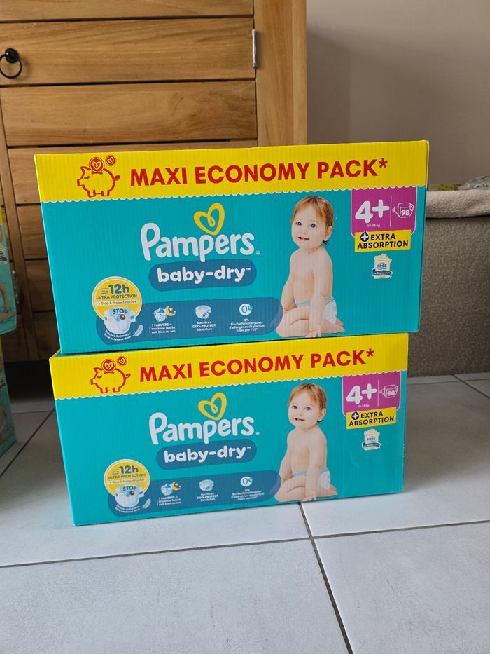 Couches taille 4+ pampers