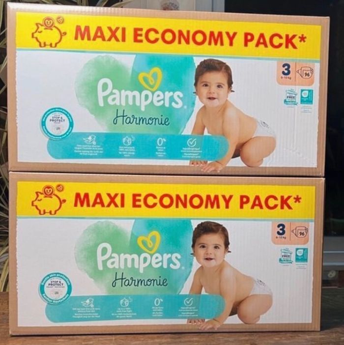2 cartons de couches Pampers harmonie taille 3