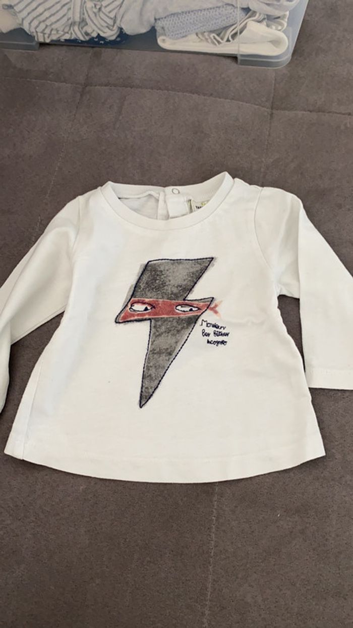 T-shirt