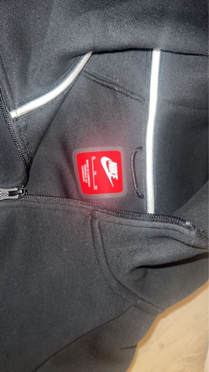 Nike tech - photo numéro 9