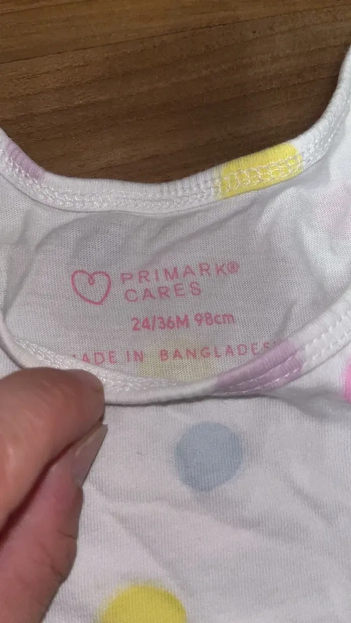 Haut sans manche primark 24/36 mois et short terranova 24/36 poi - photo numéro 4