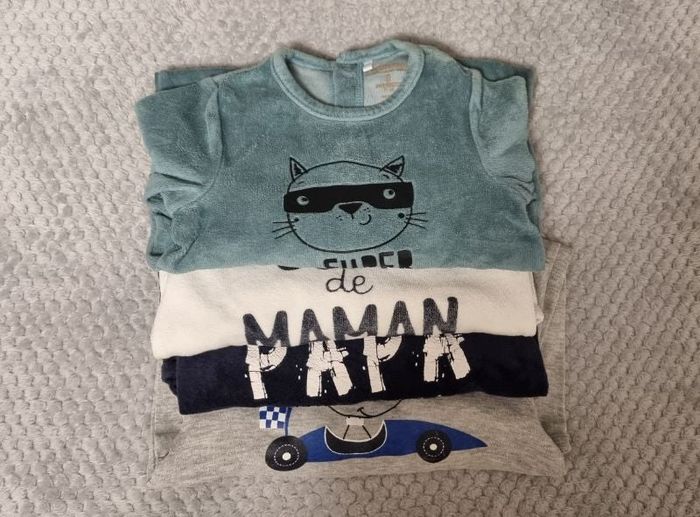 Lot 4 pyjamas 9 mois