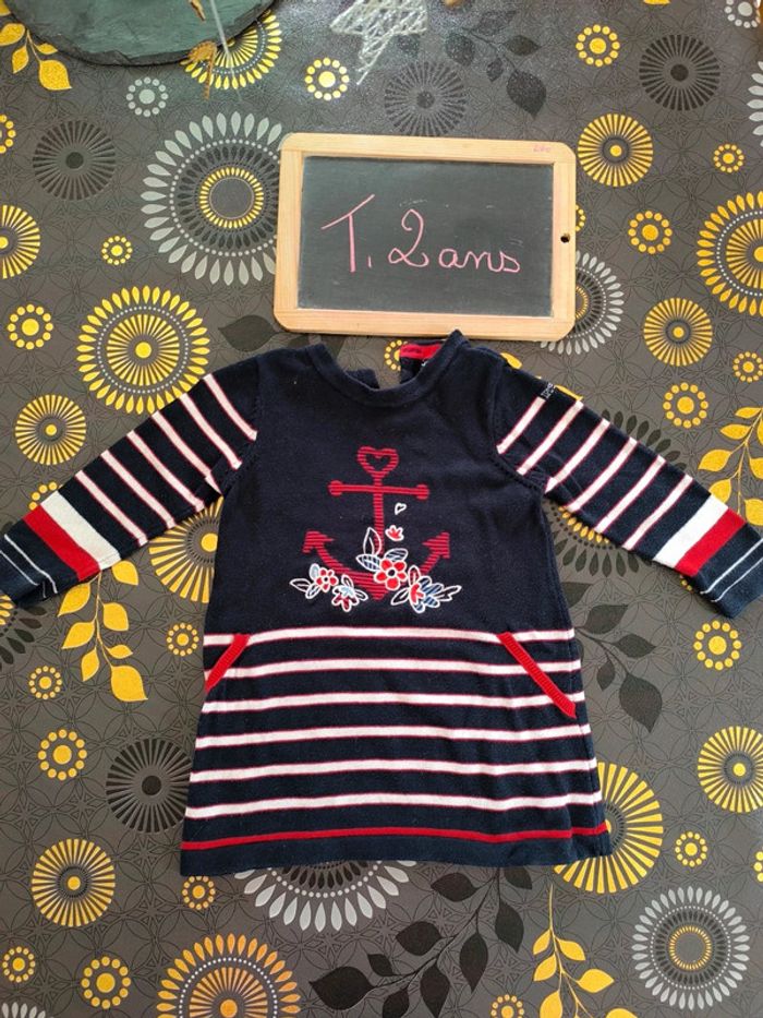 Robe Terre de Marins taille 2 ans en très bon état