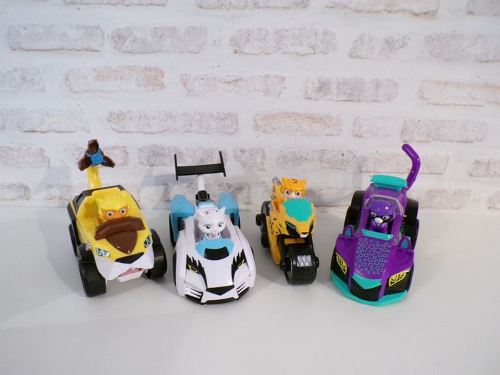 Véhicules - Moto - Voitures - 4X4 des Super Chats - Paw Patrol - Pat Patrouille