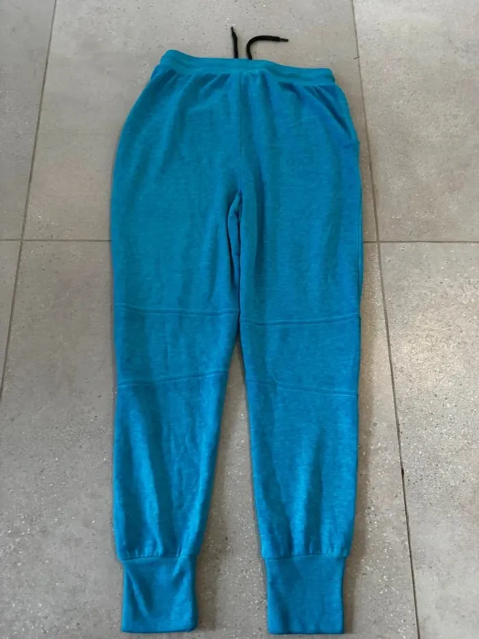 Jogging Zumba Wear, taille S, très bon état - photo numéro 3