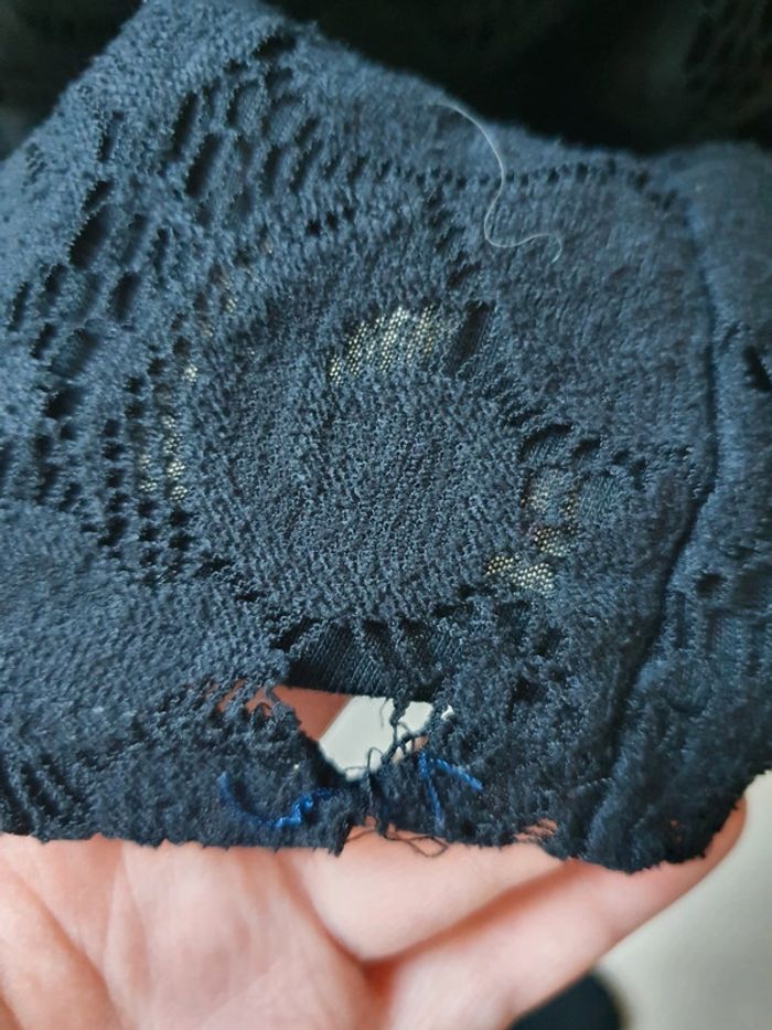 Robe en dentelle - photo numéro 3