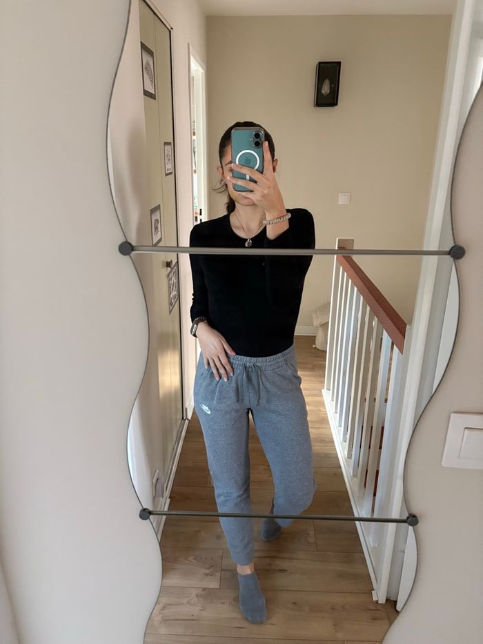 Jogging Nike gris - photo numéro 4