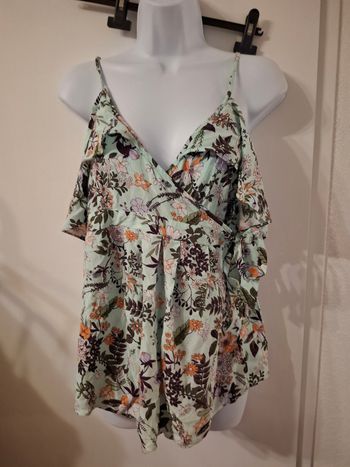 Blouse cache cœur  kiabi taille 36 fleuri en très bon état