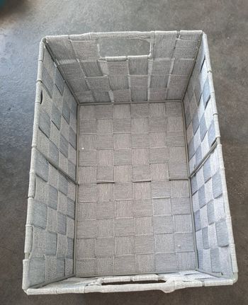Panier de rangement gris tressé avec poignées 🩶