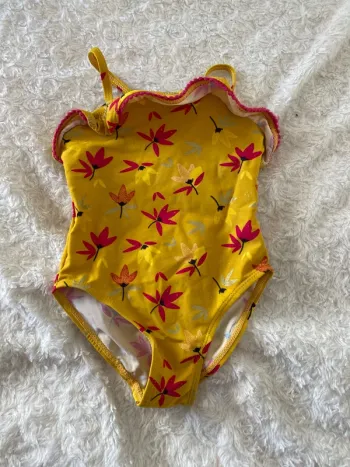 Maillot de bain une pièce fille