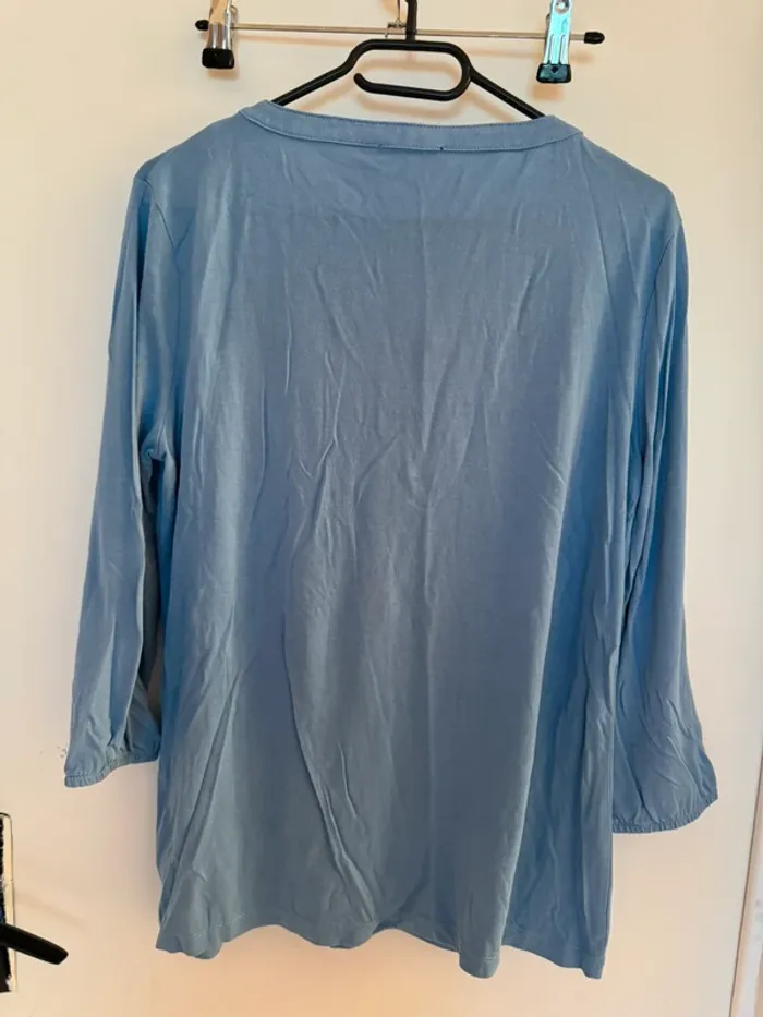 Chemise bleue - photo numéro 2