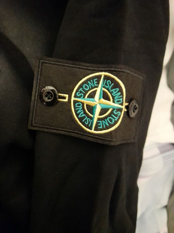 Pull stone Island neuf - photo numéro 3