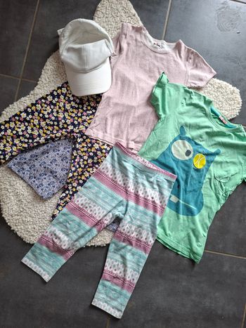 Lot fille 8 ans dpam LH  8 pièces 