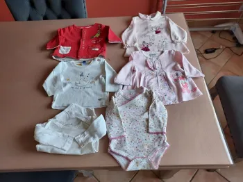 lot 6 vêtements fille 3 mois