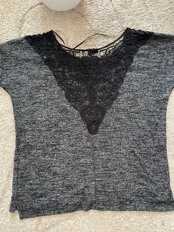 T-shirt dentelle Xs - photo numéro 3