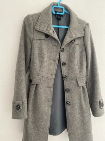 Gabardine grise cintree