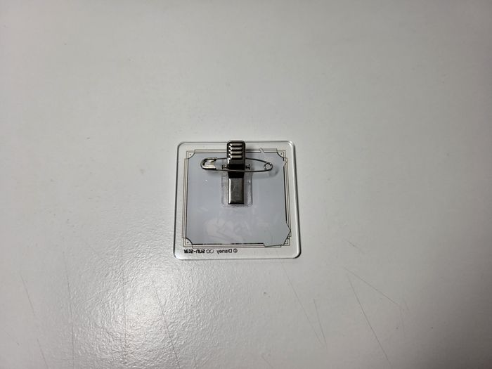 Twisted Wonderland Badge Lilia Vanrouge - photo numéro 2