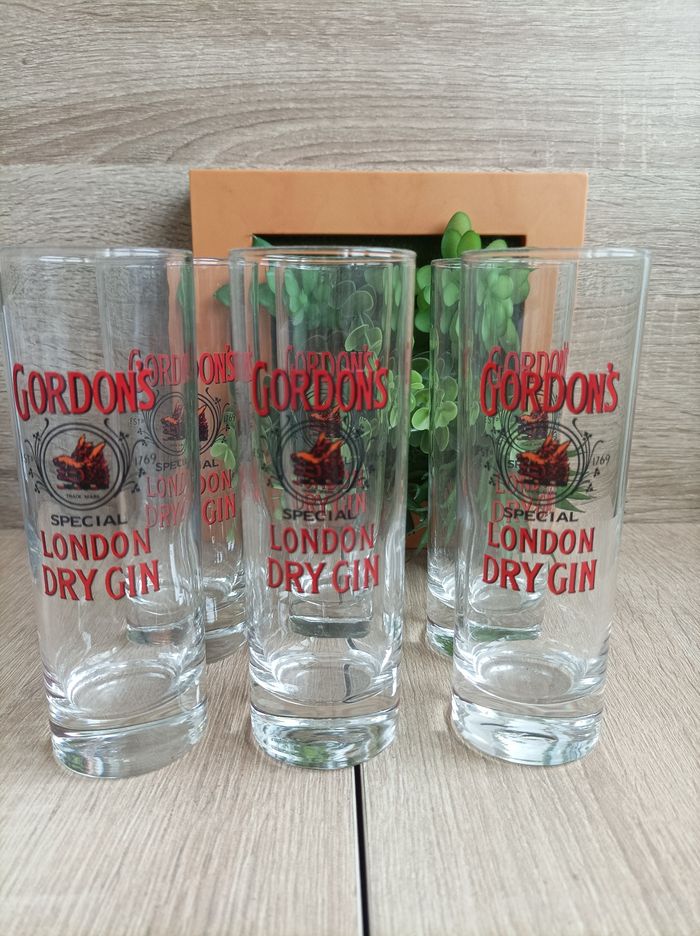 Lot 6 verres Gordon's
