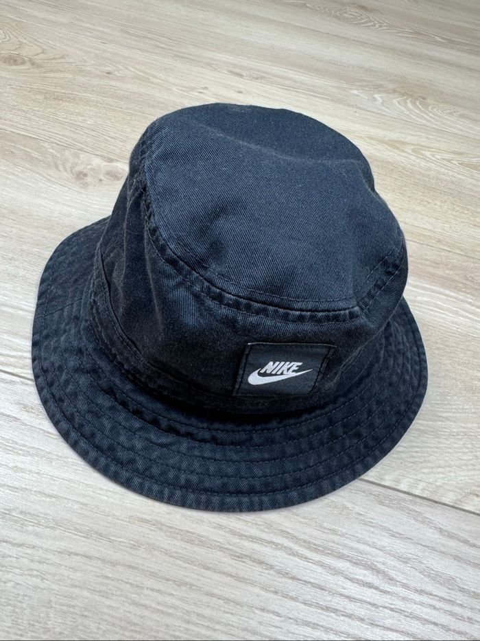 Bob Nike Futura noir - Taille S/M - photo numéro 3