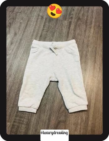 Pantalons pour bébé taille 9 mois neuf