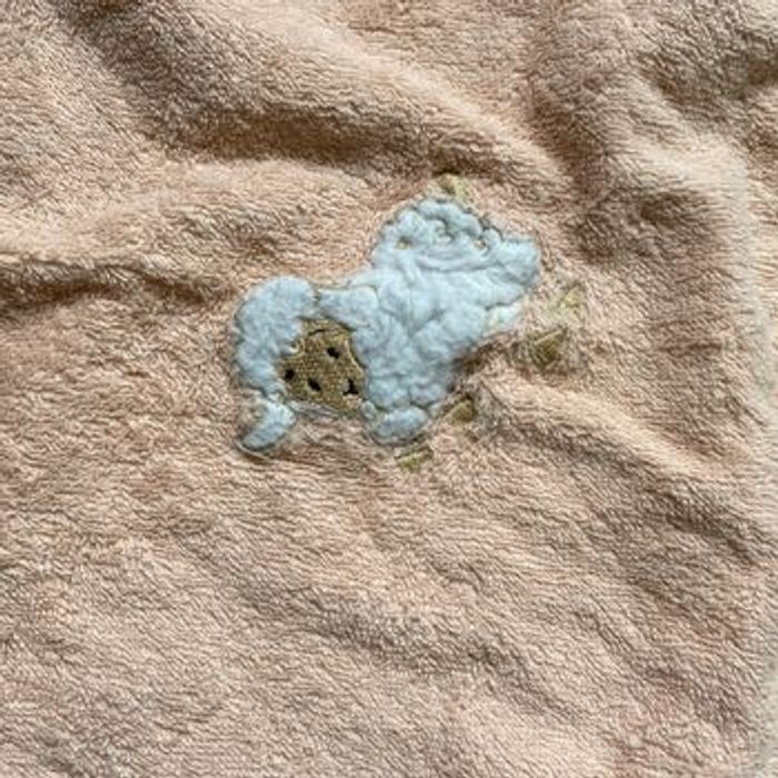 Serviette pour le bain de bébé orange avec motif mouton - photo numéro 2