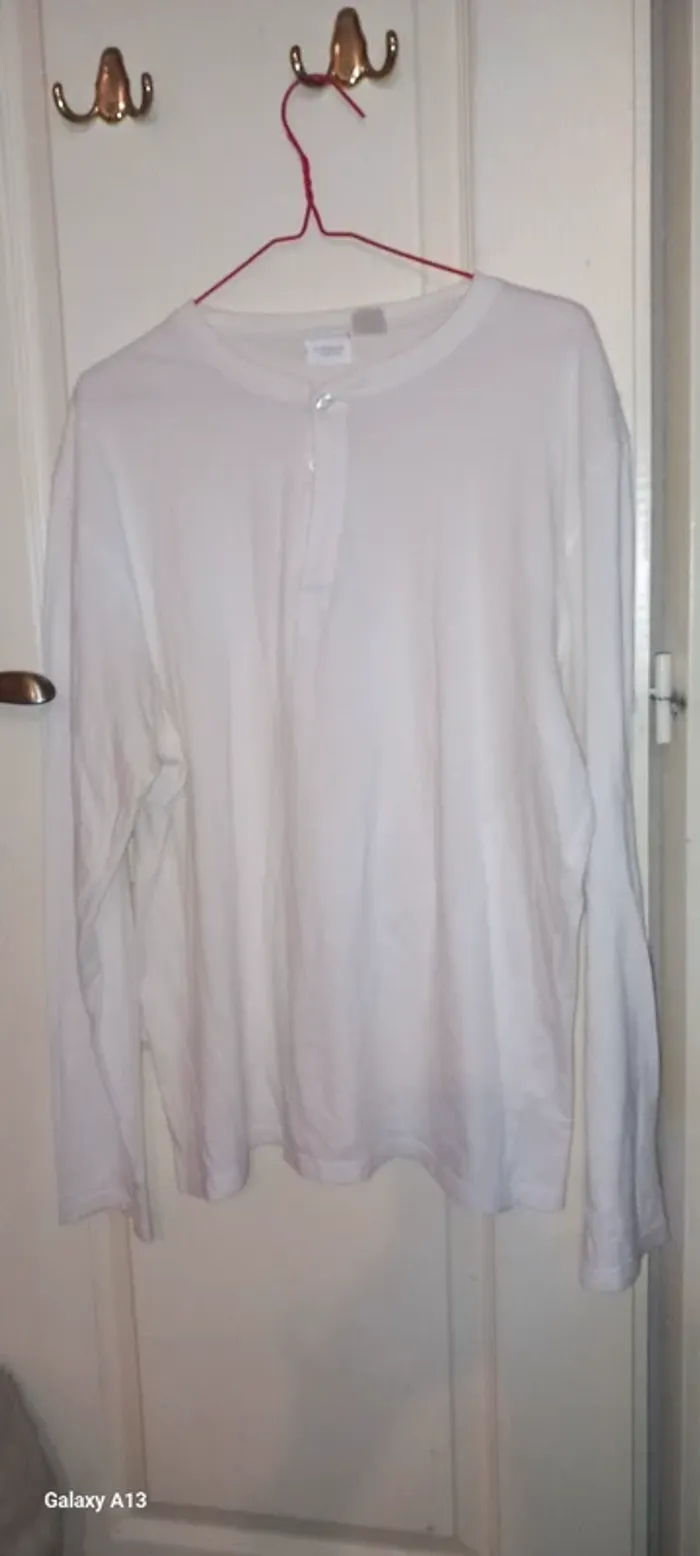 T-shirt simple - photo numéro 2
