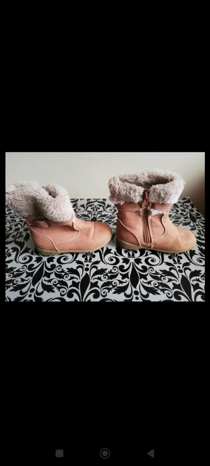 Botte rose fourrée taille 23 5€ - photo numéro 4