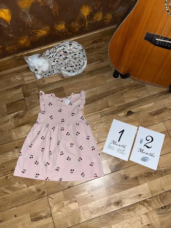 Jolie robe rose motifs cerises neuve h&m 80 c/m-12mois