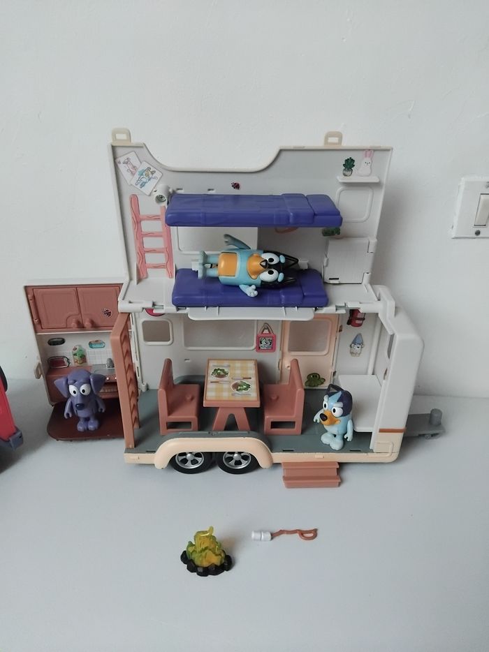 BLUEY Voiture et Caravane 🚗 - photo numéro 2