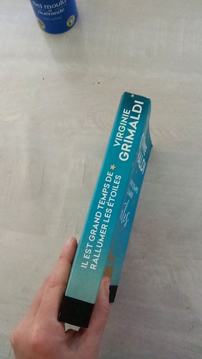 Il est grand temps de rallumer les étoiles - photo numéro 2