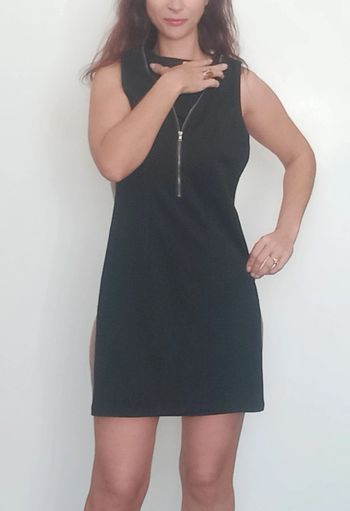 Petite robe noire zippée taille 36
