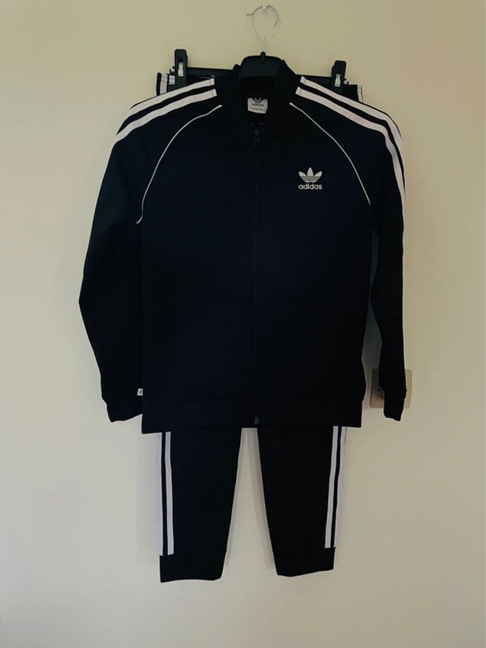 Ensemble adidas Firebird état neuf 11/12 ans