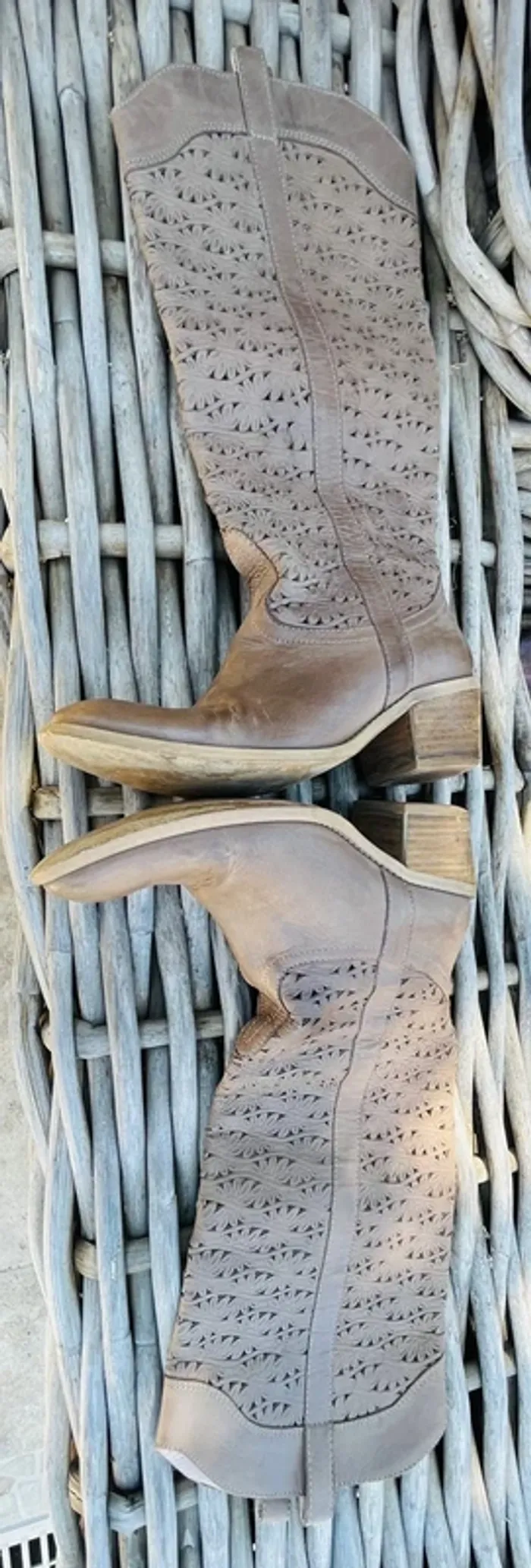 Bottes ajourées Gérard Darel - photo numéro 10