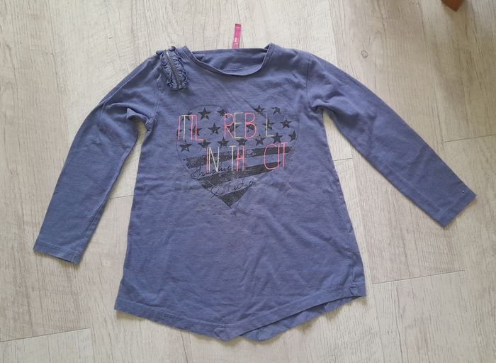 T-shirt manches longues asymétrique