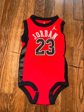 Body Jordan Nike 6 mois
