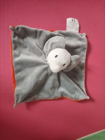Doudou plat éléphant orange gris Nanjing