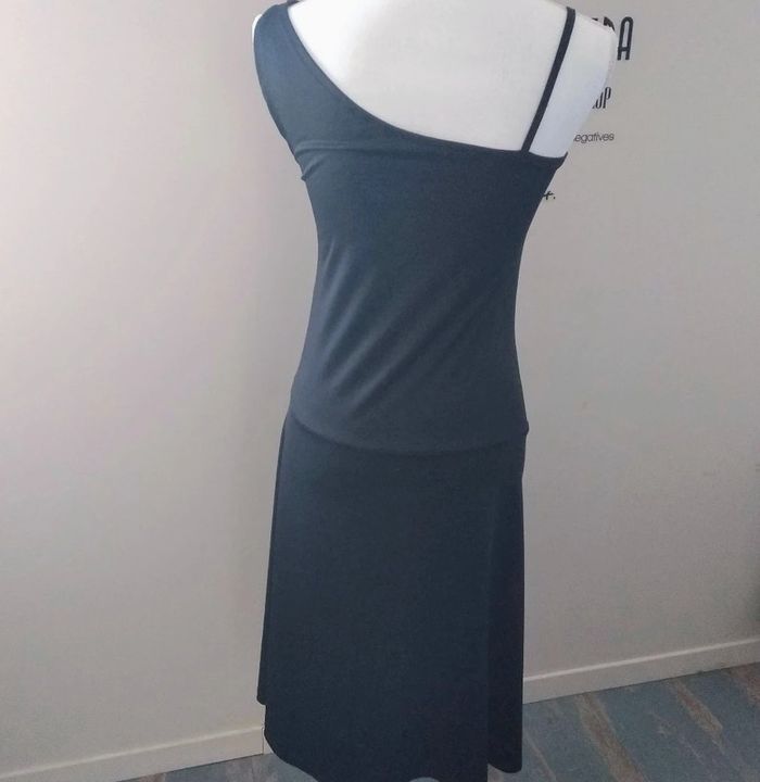 Robe de soirée mi longue chic one shoulder taille 42/44 - photo numéro 7