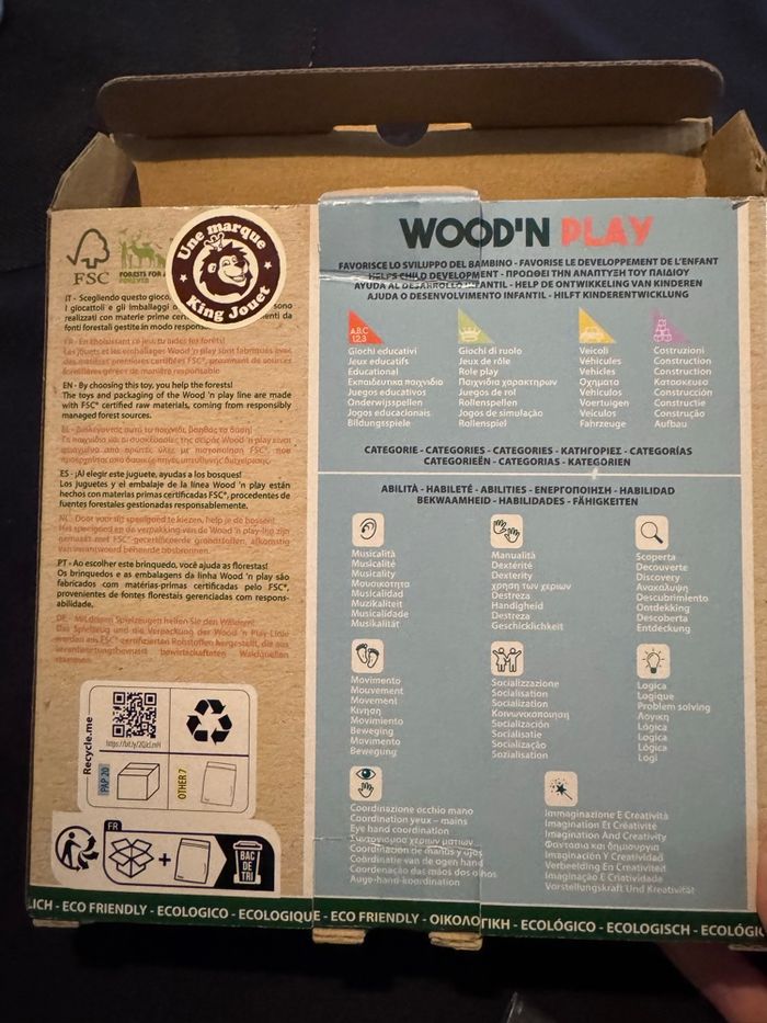 24 perles en bois multicolores à enfiler comme neuf - photo numéro 3