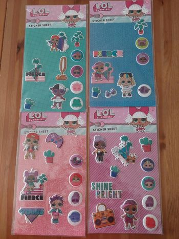 Lot stickers poupées LOL