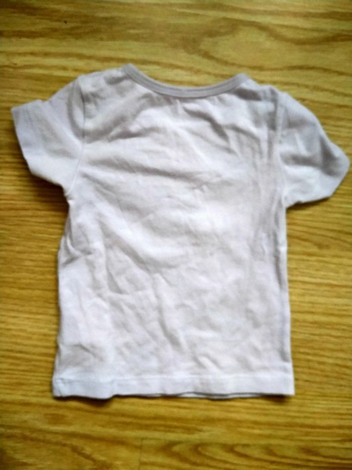 T-shirt violet cœur. Vertbaudet .
taille 18 mois - photo numéro 5
