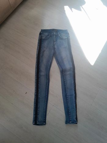 Jean slim avec dentelle taille basse Koucla