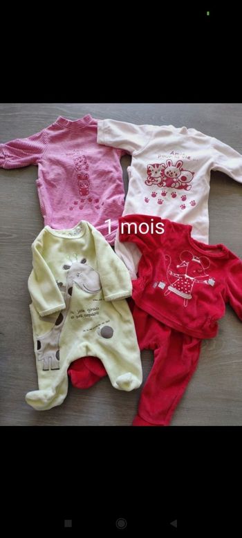 Lot 4 grenouillères